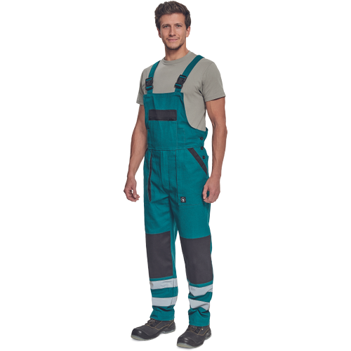 03530035-MAX-NEO-RFLX-bibpants-green-model-CERVA-122020-15706.tif 03530035 MAX NEO RFLX bibpants green model CERVA 122020 15706.tif